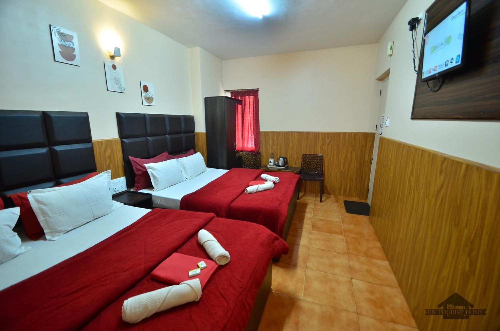 Bn Tourist Home Ooty Room photo