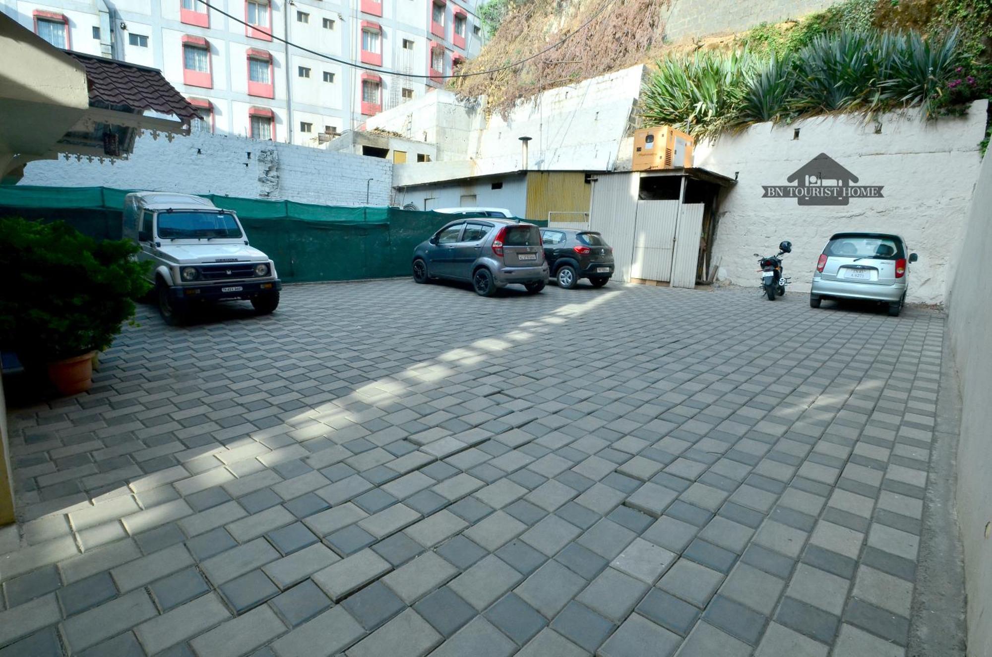 Bn Tourist Home Ooty Exterior photo