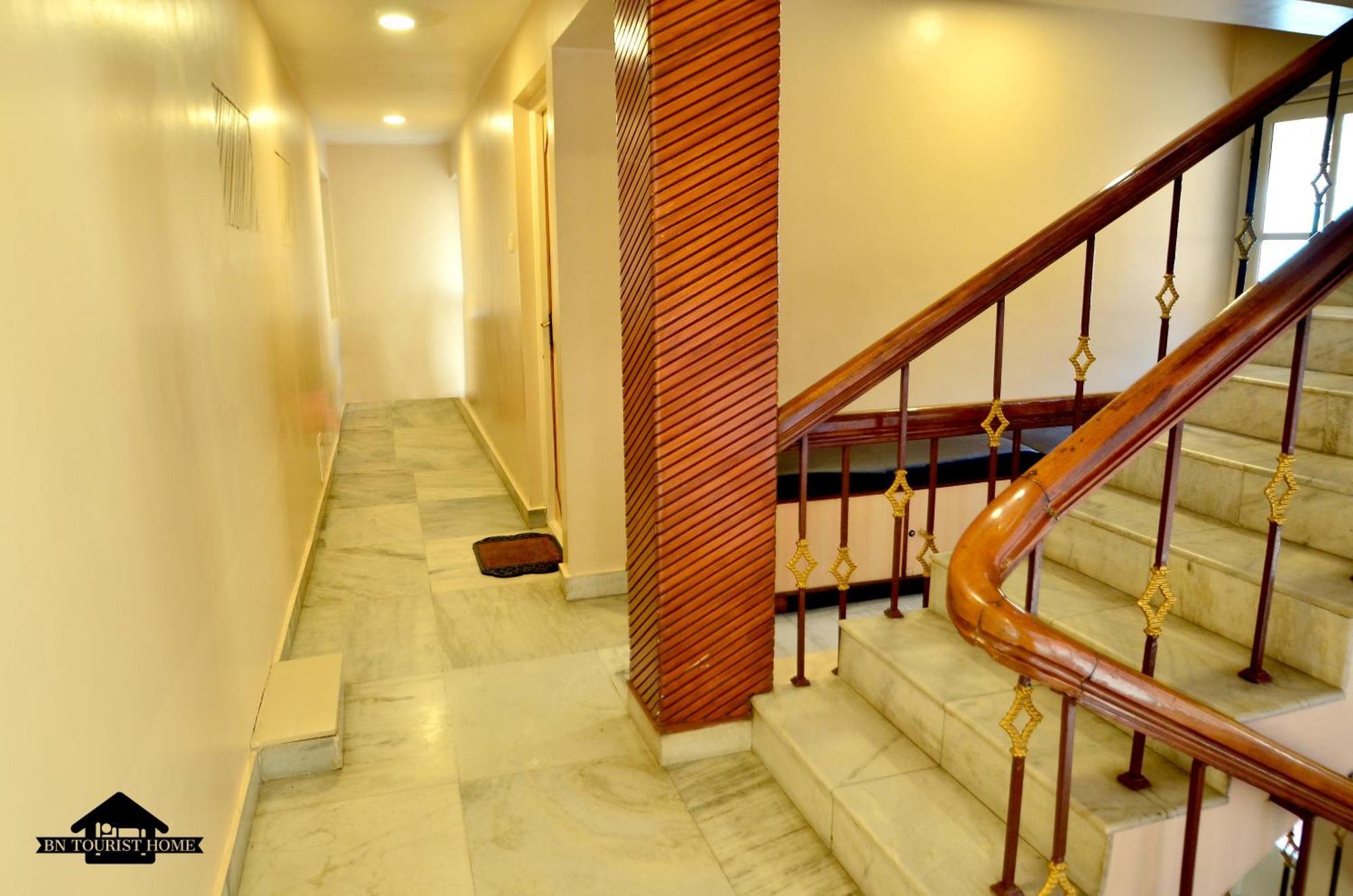 Bn Tourist Home Ooty Exterior photo