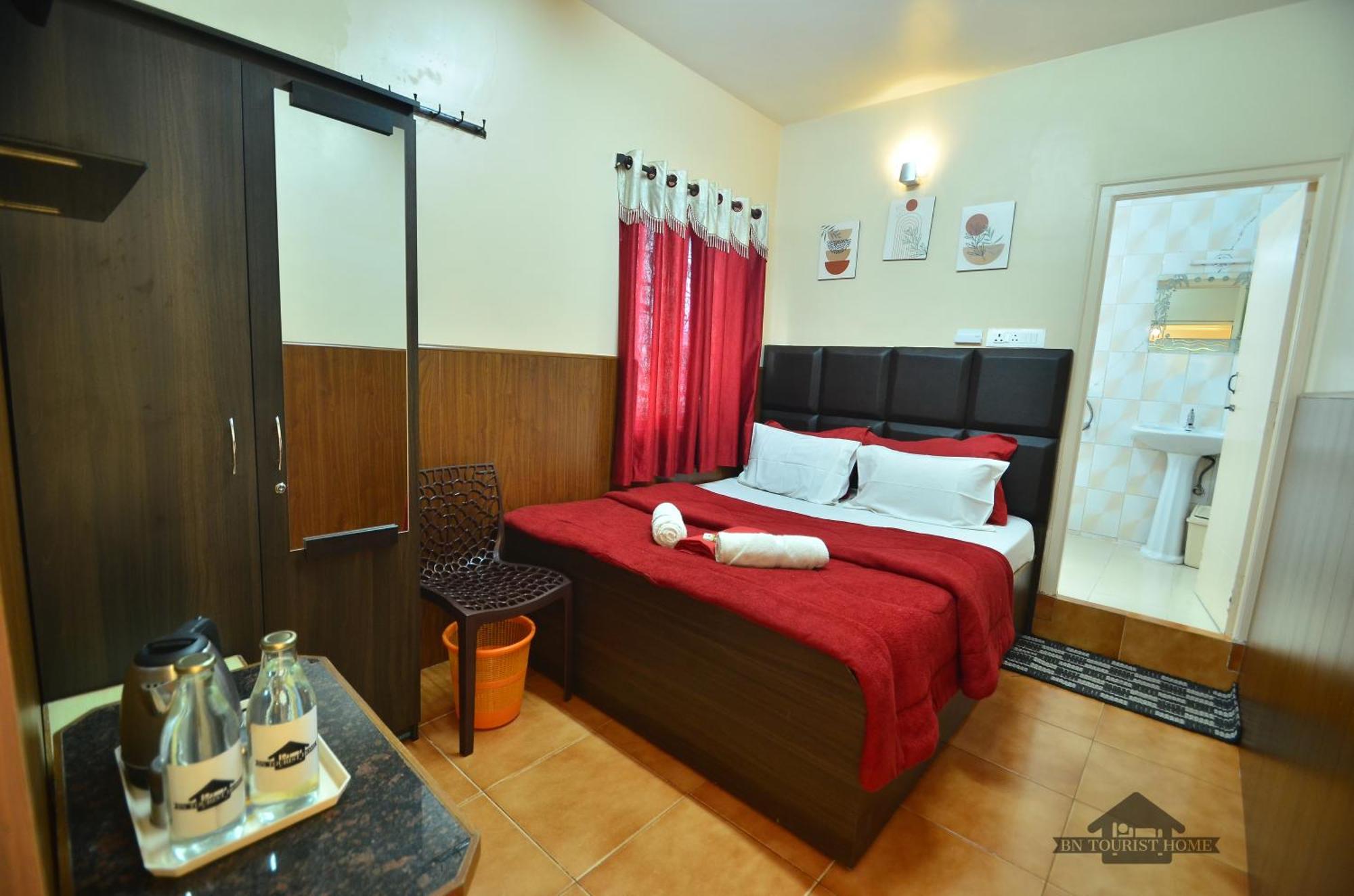 Bn Tourist Home Ooty Exterior photo